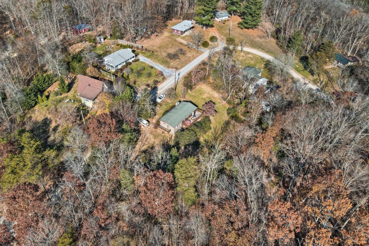 Calming Shenandoah Valley Cabin With Hot Tub! Villa ลูเรย์ ภายนอก รูปภาพ